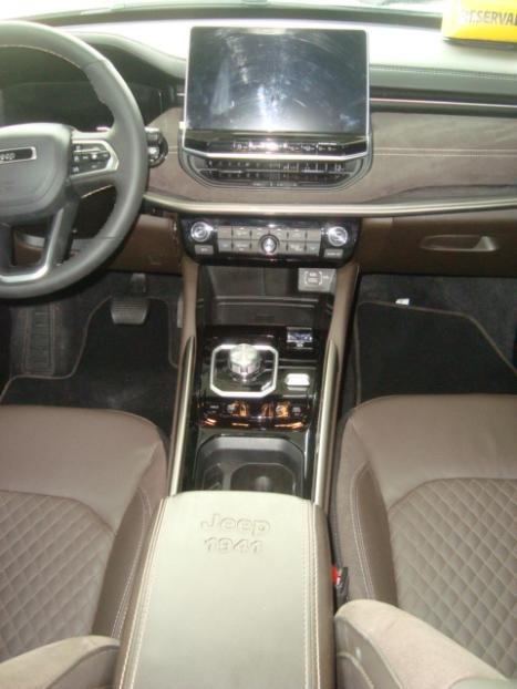 JEEP Commander 2.2 TURBO DIESEL OVERLAND 4X4 AUTOMÁTICO AT9, Foto 12