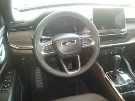 JEEP Commander 2.2 TURBO DIESEL OVERLAND 4X4 AUTOMÁTICO AT9, Foto 10
