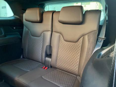 JEEP Commander 2.2 TURBO DIESEL OVERLAND 4X4 AUTOMÁTICO AT9, Foto 10
