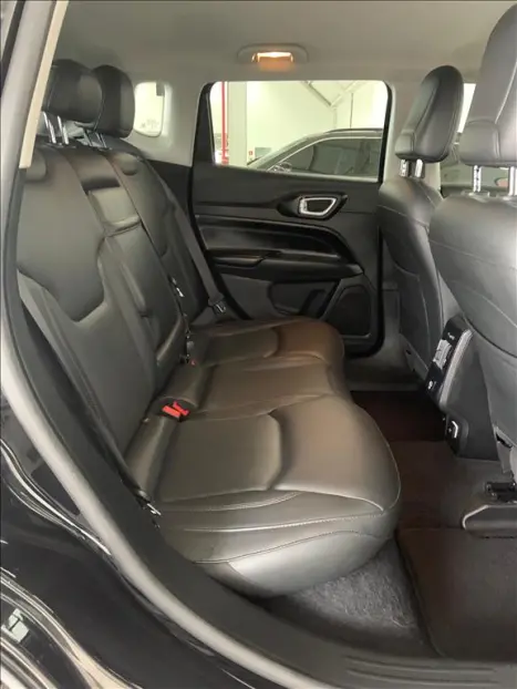 JEEP Compass 1.3 16V 4P FLEX LONGITUDE 80 ANOS T270 TURBO AUTOMTICO, Foto 19