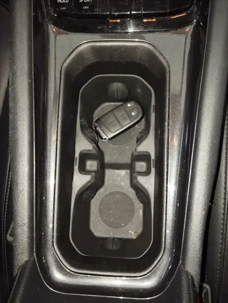 JEEP Compass 1.3 16V 4P FLEX LONGITUDE 80 ANOS T270 TURBO AUTOM�TICO, Foto 16