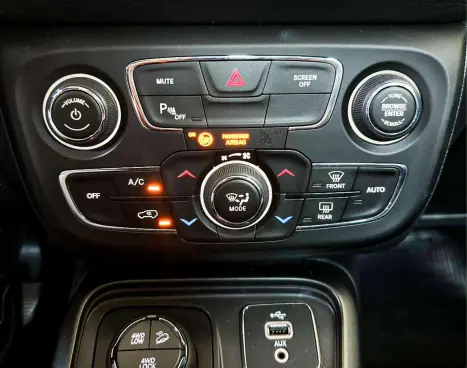 JEEP Compass 2.0 16V 4P 350 LONGITUDE 4X4 TURBO DIESEL AUTOMTICO, Foto 14