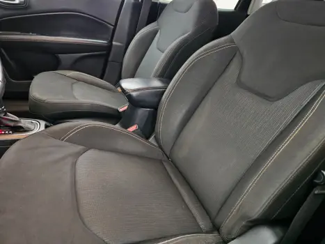 JEEP Compass 2.0 16V 4P LONGITUDE FLEX AUTOM�TICO, Foto 4