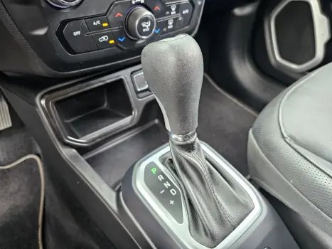 JEEP Renegade 1.8 16V 4P FLEX LONGITUDE AUTOM�TICO, Foto 6