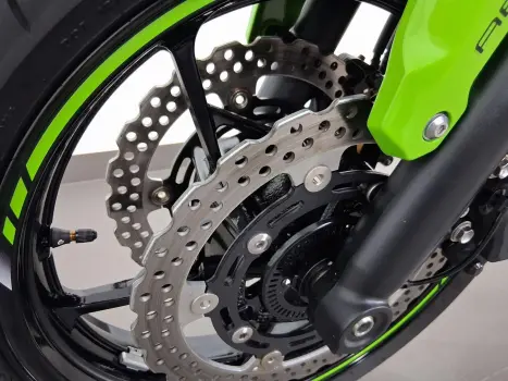 KAWASAKI Ninja 650 R, Foto 9