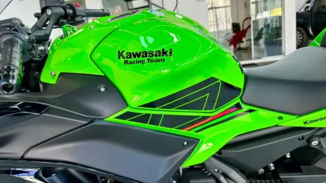 KAWASAKI Ninja 650 R, Foto 5