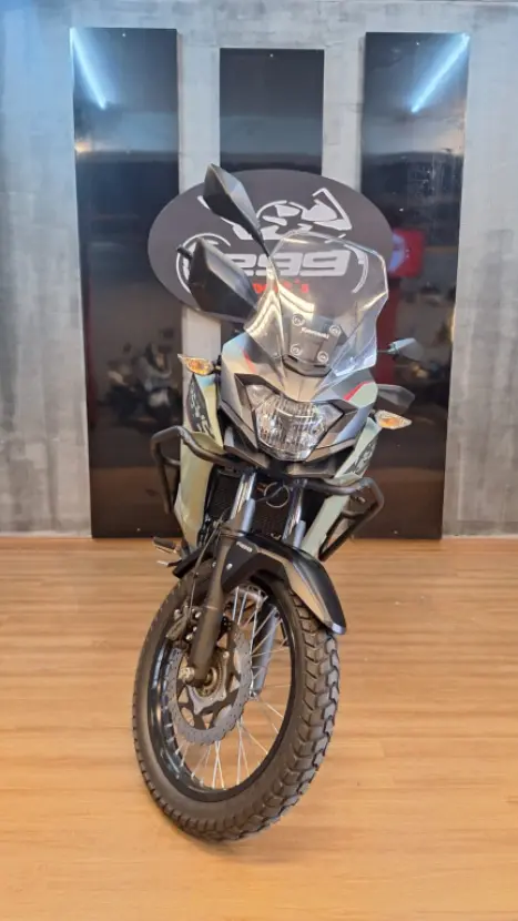 KAWASAKI Versys 300 TOURER, Foto 3