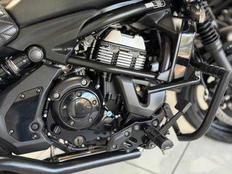 KAWASAKI Vulcan 650 S CAF�, Foto 5