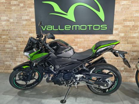 KAWASAKI Z 400 ABS, Foto 2