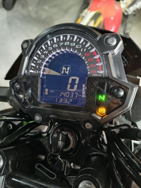KAWASAKI Z 400 ABS, Foto 3