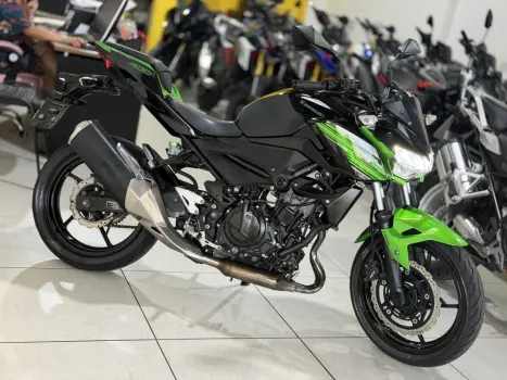 KAWASAKI Z 400 ABS, Foto 5