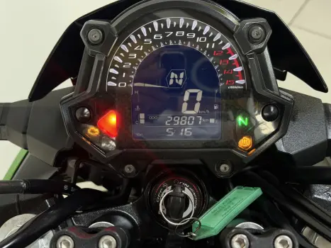 KAWASAKI Z 400 ABS, Foto 12