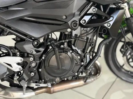 KAWASAKI Z 400 ABS, Foto 6