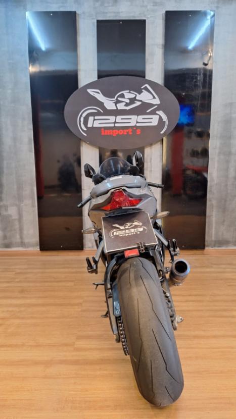 KAWASAKI ZX 10 R NINJA, Foto 5