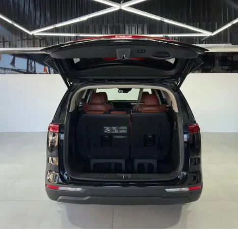 KIA Carnival 3.5 V6 4P EX, Foto 6