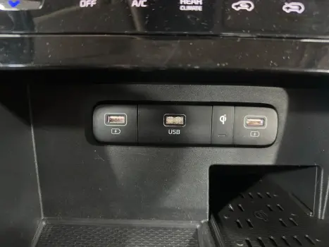 KIA Carnival 3.5 V6 4P EX, Foto 12