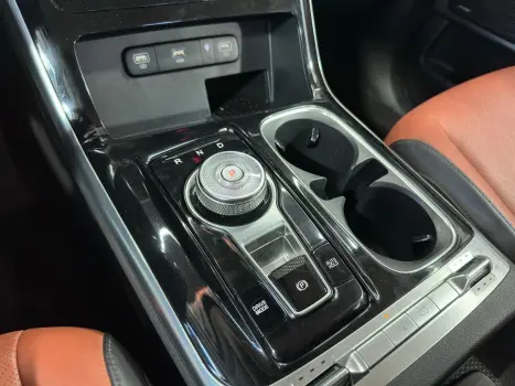 KIA Carnival 3.5 V6 4P EX, Foto 16