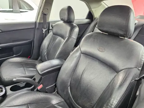KIA Cerato Sedan 1.6 16V 4P SX E.233 AUTOM�TICO, Foto 6