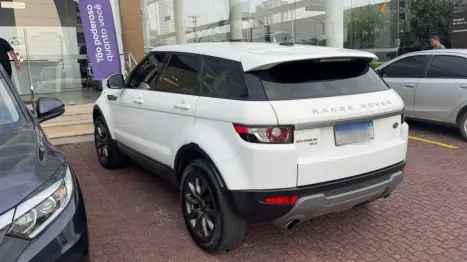 LAND ROVER Range Rover Evoque 2.0 16V 4P 4WD PURE AUTOMÁTICO, Foto 4 LAND ROVER Range Rover Evoque 2.0 16V 4P 4WD PURE AUTOMÁTICO, Foto 4