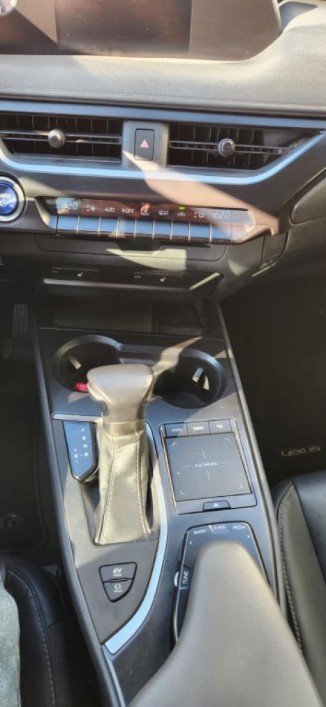 LEXUS UX 250H 2.0 16V 4P DINAMIC HYBRID AUTOMÁTICO CVT, Foto 10 LEXUS UX 250H 2.0 16V 4P DINAMIC HYBRID AUTOMÁTICO CVT, Foto 10