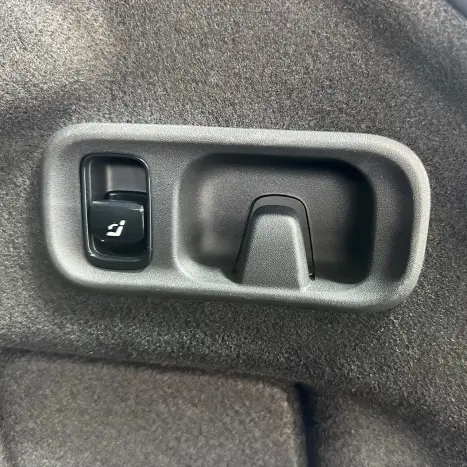 MERCEDES-BENZ C 300 2.0 16V 4P EQ BOOST TURBO H�BRIDO AMG LINE 9G-TRONIC AUTOM�TICO, Foto 37