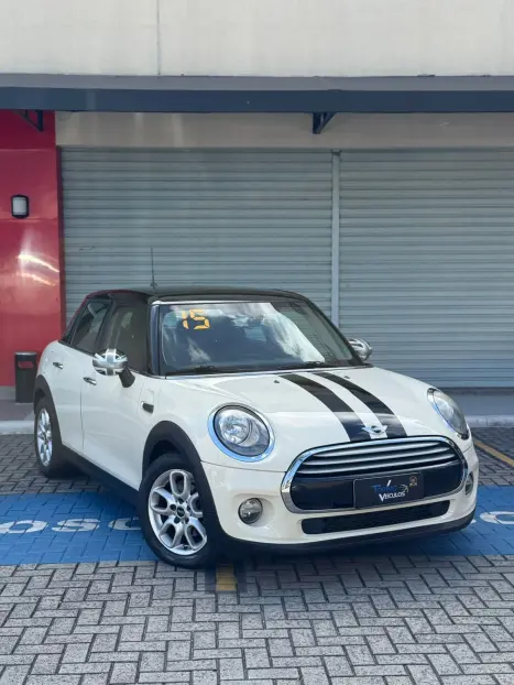 MINI Cooper 1.5 12V 4P TURBO AUTOM�TICO, Foto 2