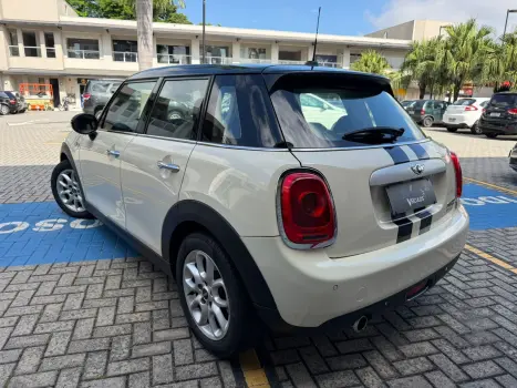 MINI Cooper 1.5 12V 4P TURBO AUTOM�TICO, Foto 5