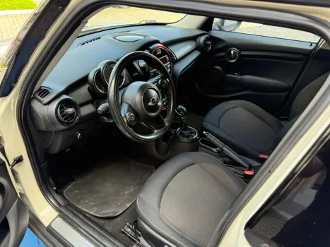 MINI Cooper 1.5 12V 4P TURBO AUTOM�TICO, Foto 9