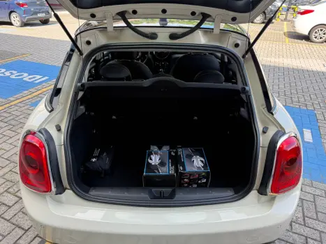 MINI Cooper 1.5 12V 4P TURBO AUTOM�TICO, Foto 19