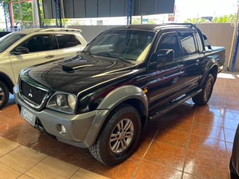 MITSUBISHI L 200 Outdoor 2.5 HPE 4X4 CABINE DUPLA TURBO DIESEL INTERCOOLER, Foto 2 MITSUBISHI L 200 Outdoor 2.5 HPE 4X4 CABINE DUPLA TURBO DIESEL INTERCOOLER, Foto 2