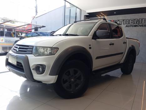 MITSUBISHI L 200 Outdoor 3.2 16V 4X4 CABINE DUPLA TURBO DIESEL INTERCOOLER AUTOM�TICO, Foto 2