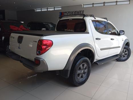 MITSUBISHI L 200 Outdoor 3.2 16V 4X4 CABINE DUPLA TURBO DIESEL INTERCOOLER AUTOM�TICO, Foto 3