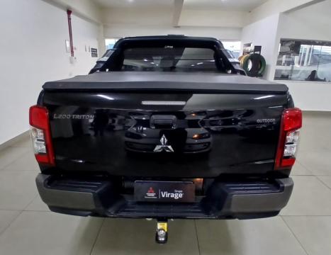 MITSUBISHI L 200 Outdoor 2.5 GLS 4X4 CABINE DUPLA TURBO DIESEL INTERCOOLER, Foto 3