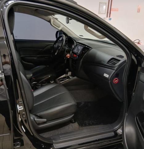 MITSUBISHI L 200 Outdoor 2.5 GLS 4X4 CABINE DUPLA TURBO DIESEL INTERCOOLER, Foto 12