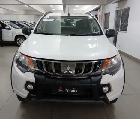 MITSUBISHI L 200 Outdoor 2.5 GLS 4X4 CABINE DUPLA TURBO DIESEL INTERCOOLER, Foto 6