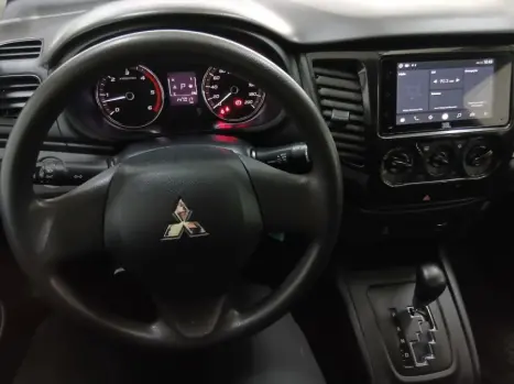 MITSUBISHI L 200 Outdoor 2.5 GLS 4X4 CABINE DUPLA TURBO DIESEL INTERCOOLER, Foto 9