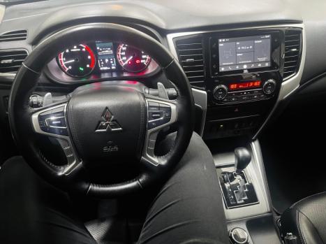 MITSUBISHI L 200 Triton 2.4 16V SPORT HPE-S 4X4 CABINE DUPLA TURBO DIESEL AUTOMTICO, Foto 9