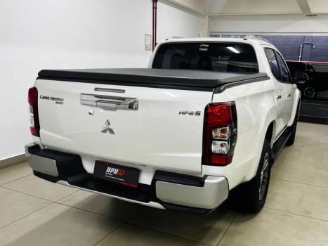 MITSUBISHI L 200 Triton 2.4 16V SPORT HPE-S 4X4 CABINE DUPLA TURBO DIESEL AUTOMTICO, Foto 4