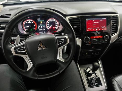 MITSUBISHI L 200 Triton 2.4 16V SPORT HPE-S 4X4 CABINE DUPLA TURBO DIESEL AUTOMTICO, Foto 9