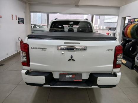 MITSUBISHI L 200 Triton 2.4 16V SPORT HPE 4X4 CABINE DUPLA TURBO DIESEL AUTOM�TICO, Foto 3