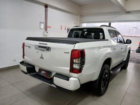 MITSUBISHI L 200 Triton 2.4 16V SPORT HPE 4X4 CABINE DUPLA TURBO DIESEL AUTOM�TICO, Foto 4