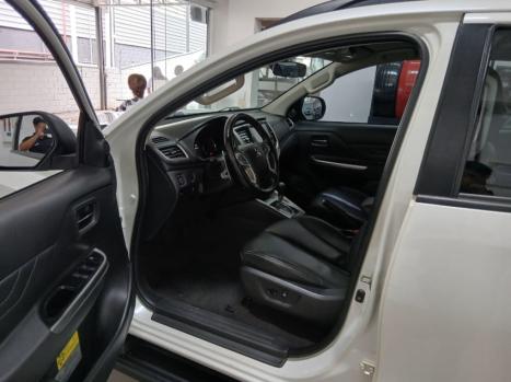 MITSUBISHI L 200 Triton 2.4 16V SPORT HPE 4X4 CABINE DUPLA TURBO DIESEL AUTOM�TICO, Foto 7