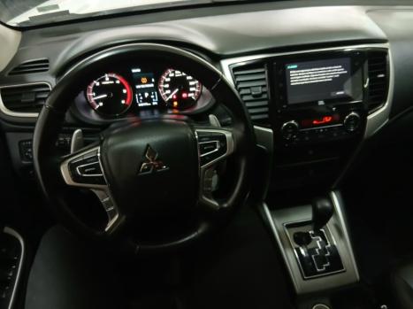 MITSUBISHI L 200 Triton 2.4 16V SPORT HPE 4X4 CABINE DUPLA TURBO DIESEL AUTOM�TICO, Foto 9