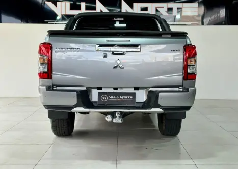 MITSUBISHI L 200 Triton 2.4 16V SPORT HPE TOP 4X4 CABINE DUPLA TURBO DIESEL AUTOM�TICO, Foto 6