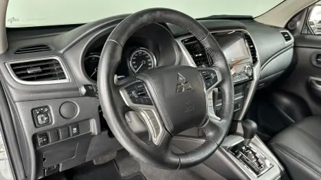 MITSUBISHI L 200 Triton 2.4 16V SPORT HPE TOP 4X4 CABINE DUPLA TURBO DIESEL AUTOM�TICO, Foto 35