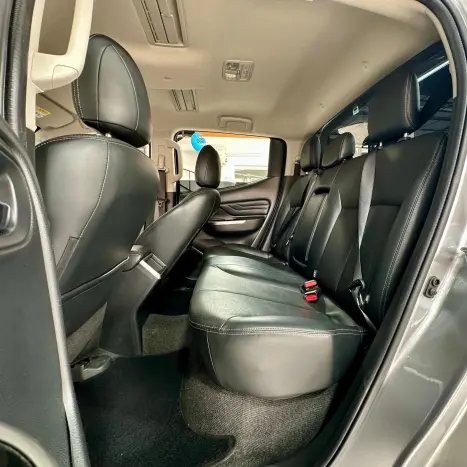 MITSUBISHI L 200 Triton 2.4 16V SPORT HPE TOP 4X4 CABINE DUPLA TURBO DIESEL AUTOM�TICO, Foto 38