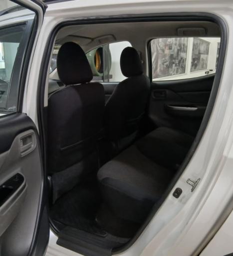 MITSUBISHI L 200 Triton 2.4 16V SPORT GLS CABINE DUPLA TURBO DIESEL AUTOM�TICO, Foto 10