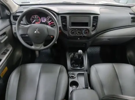 MITSUBISHI L 200 Triton 2.4 16V SPORT GL CABINE DUPLA TURBO DIESEL, Foto 11