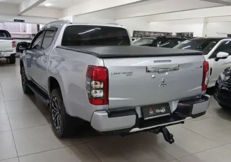 MITSUBISHI L 200 Triton 2.4 16V SPORT HPE-S 4X4 CABINE DUPLA TURBO DIESEL AUTOM�TICO, Foto 2