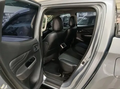 MITSUBISHI L 200 Triton 2.4 16V SPORT HPE-S 4X4 CABINE DUPLA TURBO DIESEL AUTOM�TICO, Foto 10